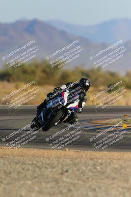 media/Dec-09-2023-SoCal Trackdays (Sat) [[76a8ac2686]]/Turn 15 Set 1 (230pm)/